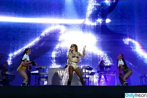 Rita Ora / ritaora / ritaoraeu фото голая #7676