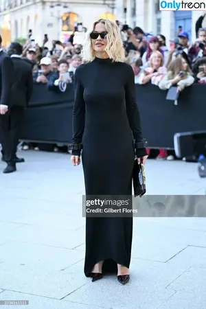 Rita Ora / ritaora / ritaoraeu фото голая #7708