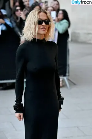 Rita Ora / ritaora / ritaoraeu nude photo #7719