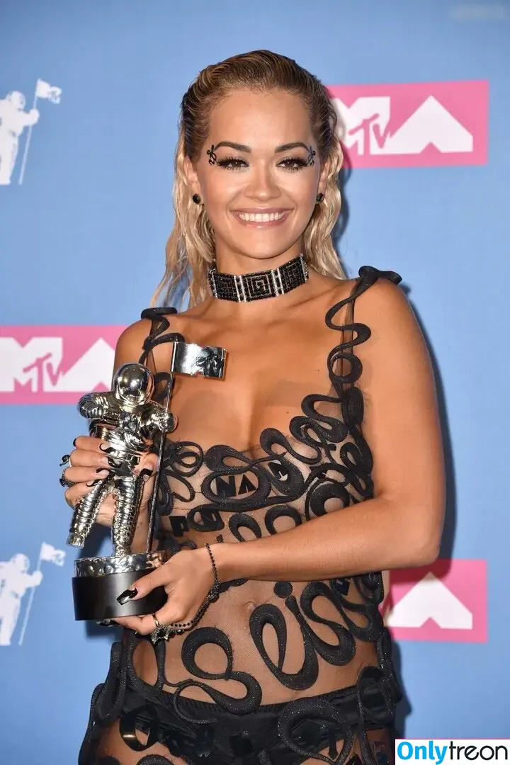 Rita Ora nude photo #7107 (ritaora / ritaoraeu)