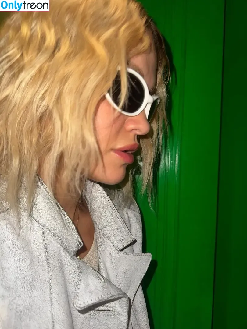 Rita Ora nude photo #7733 (ritaora / ritaoraeu)