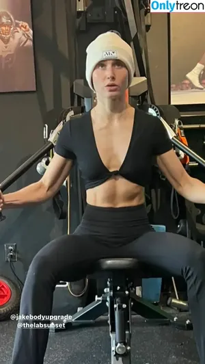 Rita Volk / itsmeritavolk nude photo #0125