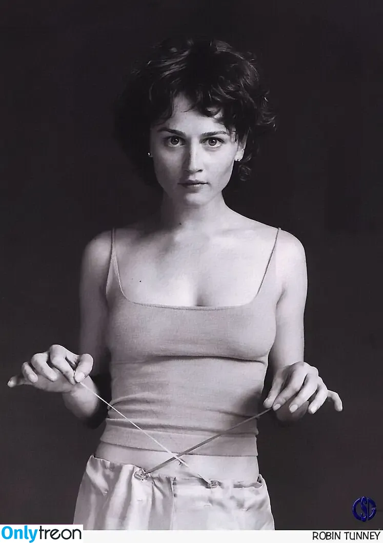 Robin Tunney nude photo #0026 (robintunney)