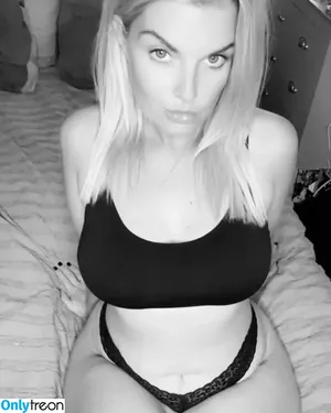 Robyn Quinn / quinnrobyn222 / robynquinn nude photo #0029