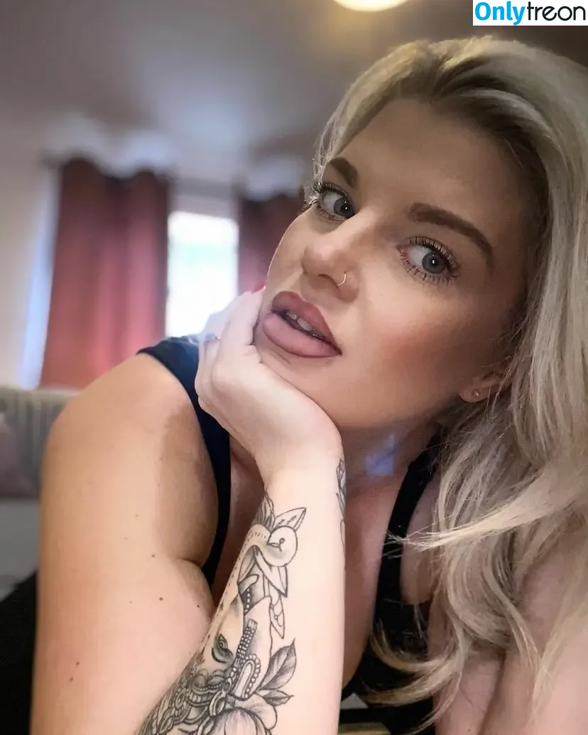Robyn Quinn nude photo #0025 (quinnrobyn222 / robynquinn)