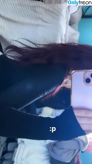 Robyn / robynsnotreal / rrr0byn / therealredrobyn nude photo #0625