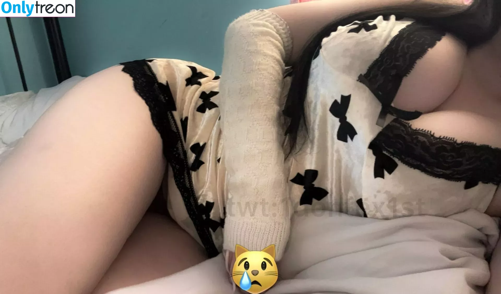 Robyn nude photo #0156 (robynsnotreal / rrr0byn / therealredrobyn)