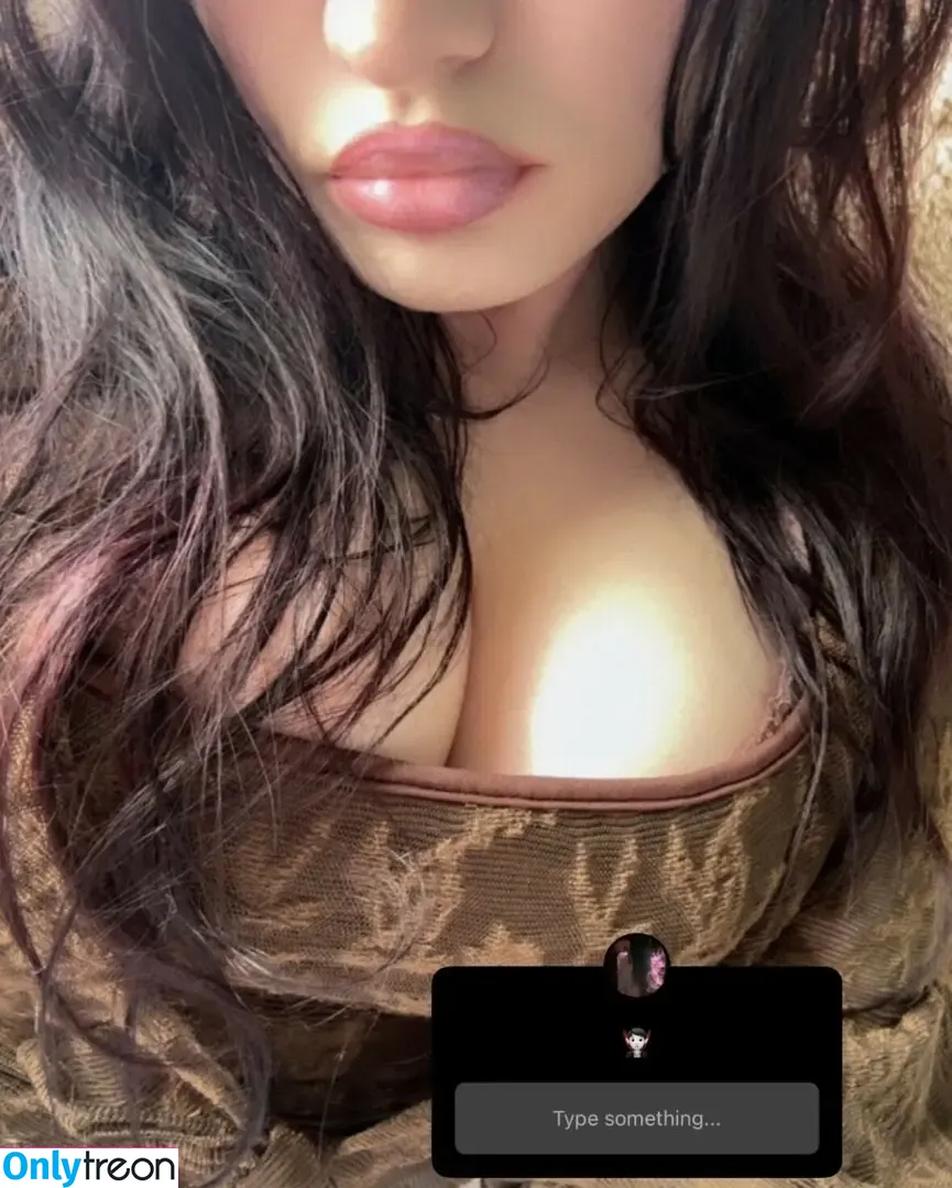 Robyn nude photo #0607 (robynsnotreal / rrr0byn / therealredrobyn)