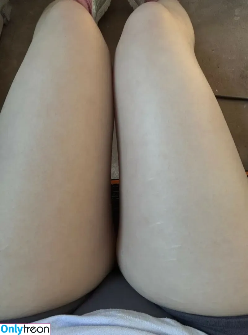 Robyn nude photo #0644 (robynsnotreal / rrr0byn / therealredrobyn)