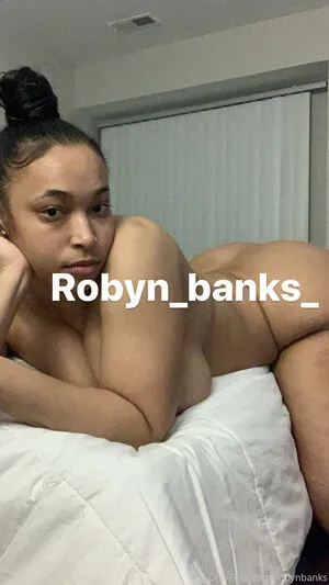 robynbanks / robyn.banks_ фото голая #0042