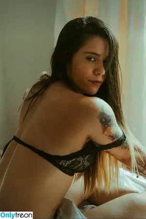 rochi.03 / rochi.03_ / roxan_bastidas nude photo #0008