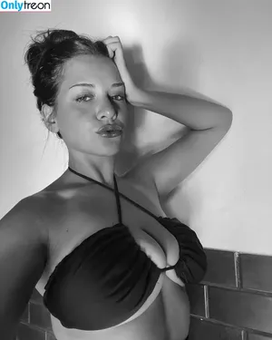 Rocio Brandan / ro_brandann nude photo #0003