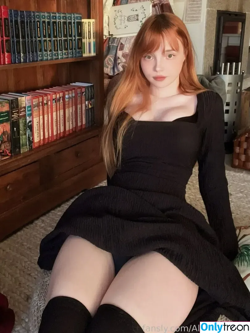 Rocksy Light nude photo #5746 (AlisaPikaPika / rocksylight)
