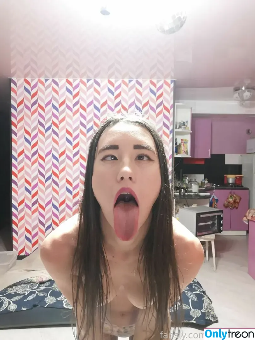 rofdeenyt nude photo #0020 (rofdeenyt_backup)