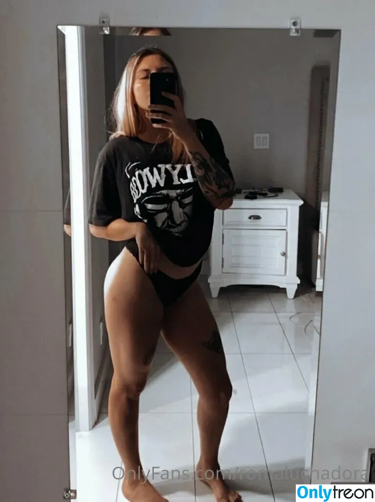 Roma Luchadora Chilena nude photo #0042 (romaluchadora)