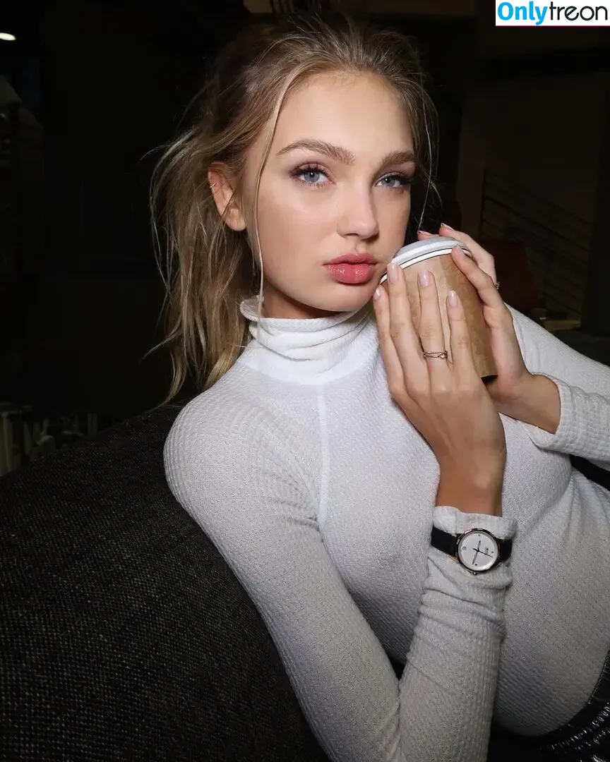 Romee Strijd nude photo #0063 (romeestrijd)