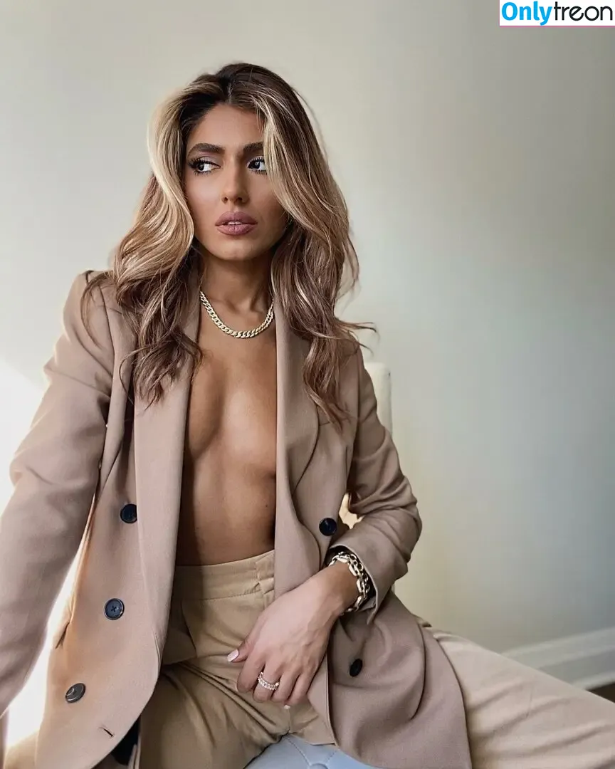 romitavlz nude photo #0053 (romitavlz)