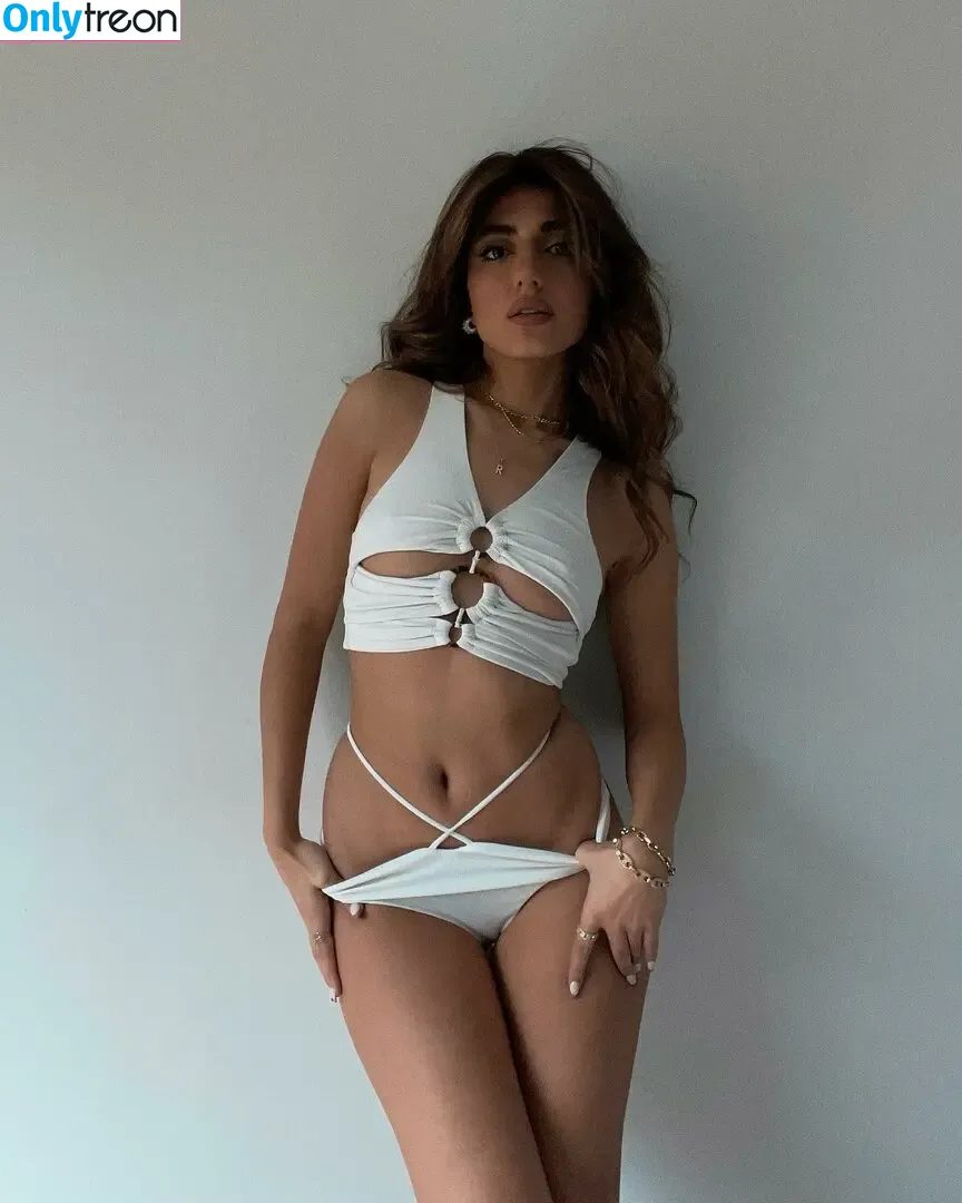 romitavlz nude photo #0070 (romitavlz)