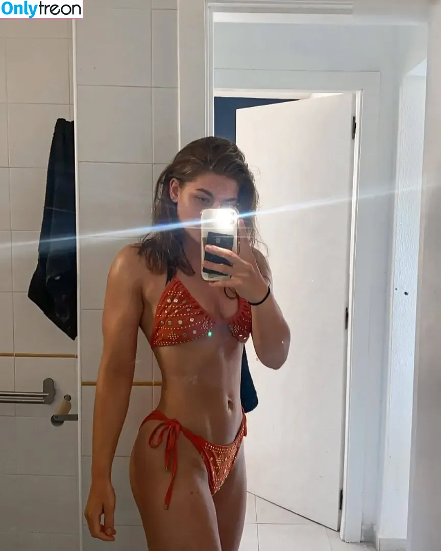 Ronia Scholz nude photo #0013 (ronia.sch)