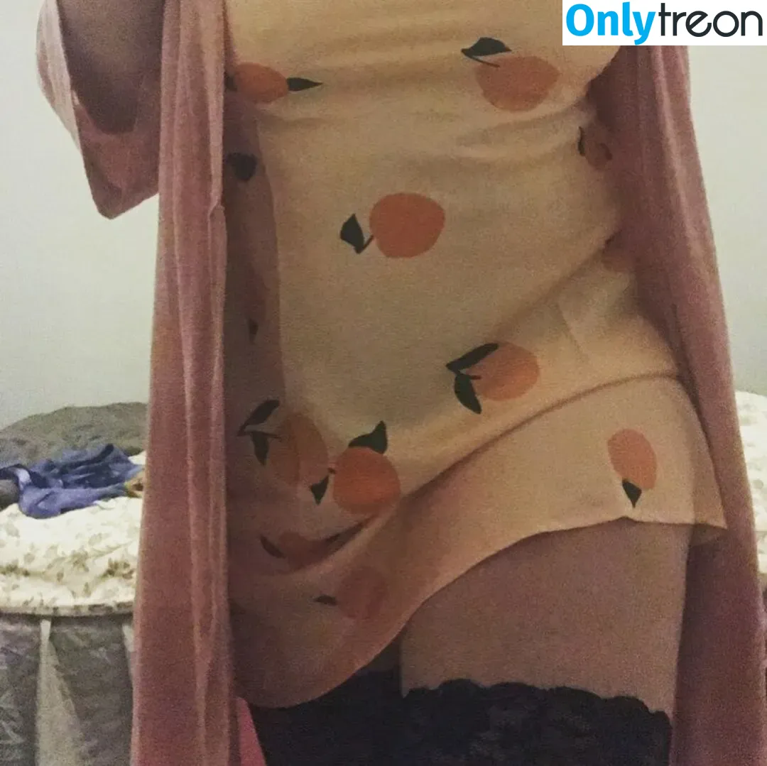 Rosaline Magdalene nude photo #0135 (marleymagdalene / rose_gallene / rosegallene)