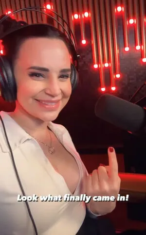 Rosanna Pansino / rosannapansino nude photo #0230
