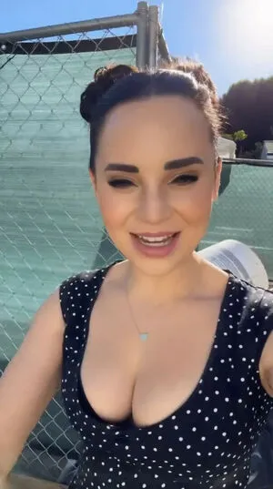 Rosanna Pansino / rosannapansino nude photo #0235