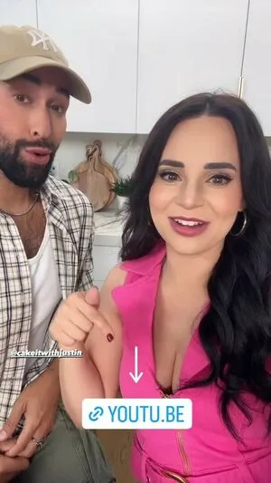 Rosanna Pansino / rosannapansino nude photo #0237
