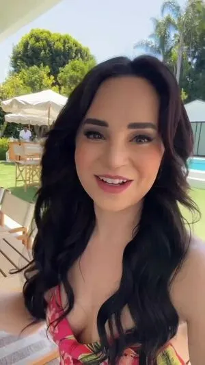 Rosanna Pansino / rosannapansino nude photo #0238