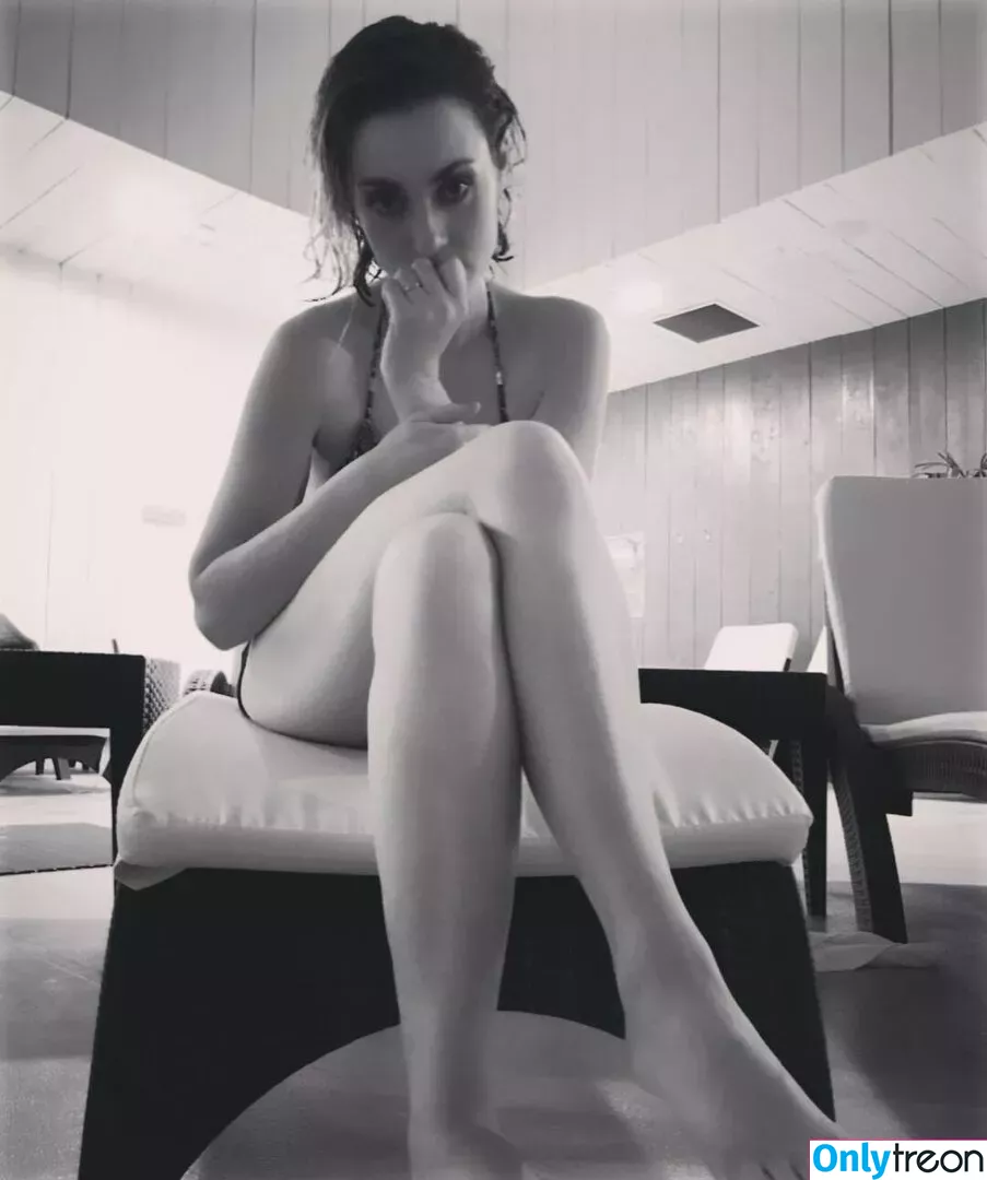 Rose And Rosie nude photo #0038 (loverose0 / roseellendix)