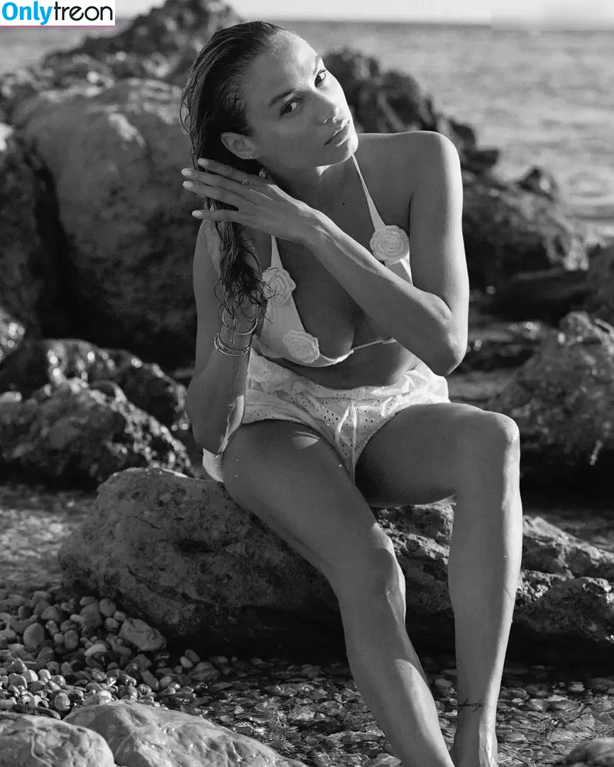 Rose Bertram nude photo #0216 (rose_bertram)
