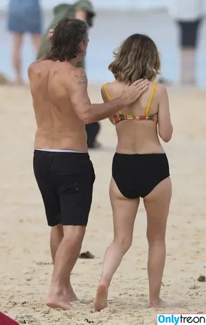 Rose Byrne / fullyrosebyrne nude photo #0196