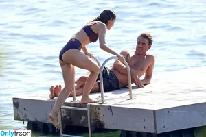 Rose Byrne / fullyrosebyrne nude photo #0273