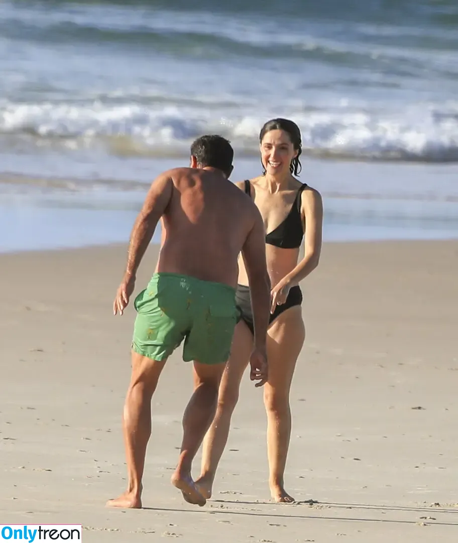 Rose Byrne nude photo #0436 (fullyrosebyrne)