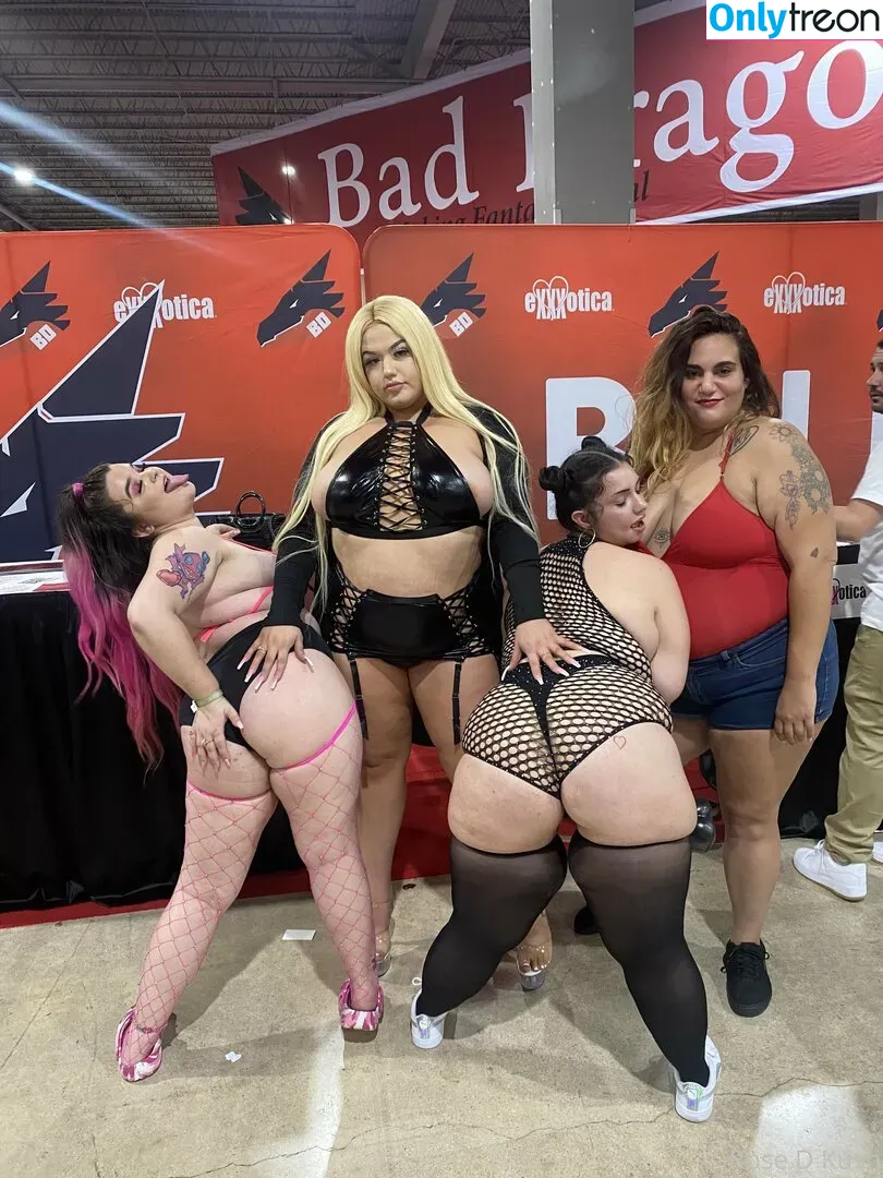 rose_d_kush голая photo #0046 (rosedkush__)