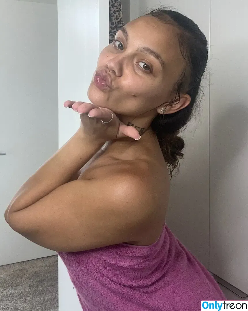 roseleedi nude photo #0044 (roseleediiii)