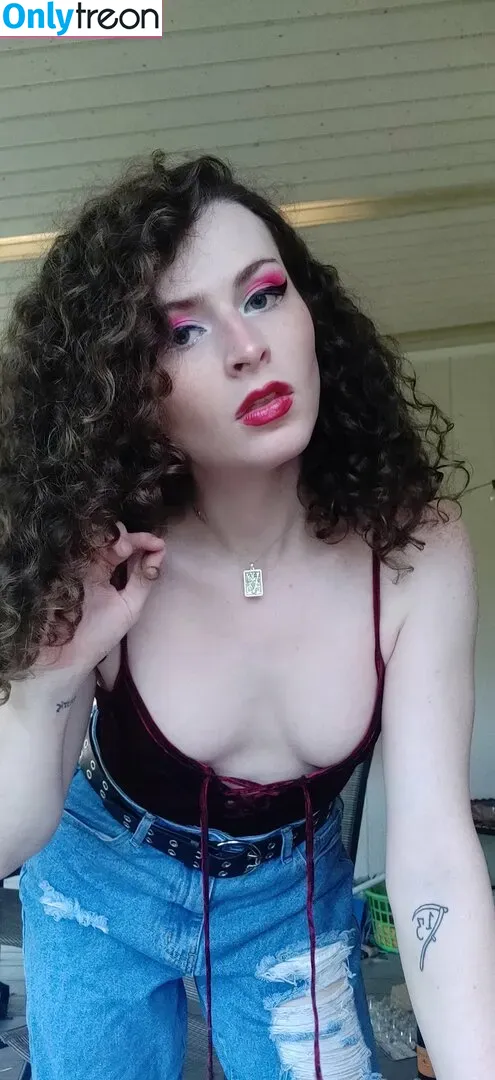 Rosemary's Bimbolina nude photo #0012 (Ophélie / urwhiney_bitch)