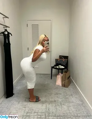RoseyRoyyal nude photo #0008