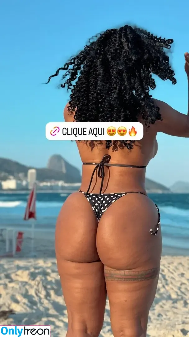 Rosiane Pinheiro nude photo #0895 (rosianepinheir / rosianepinheiro)