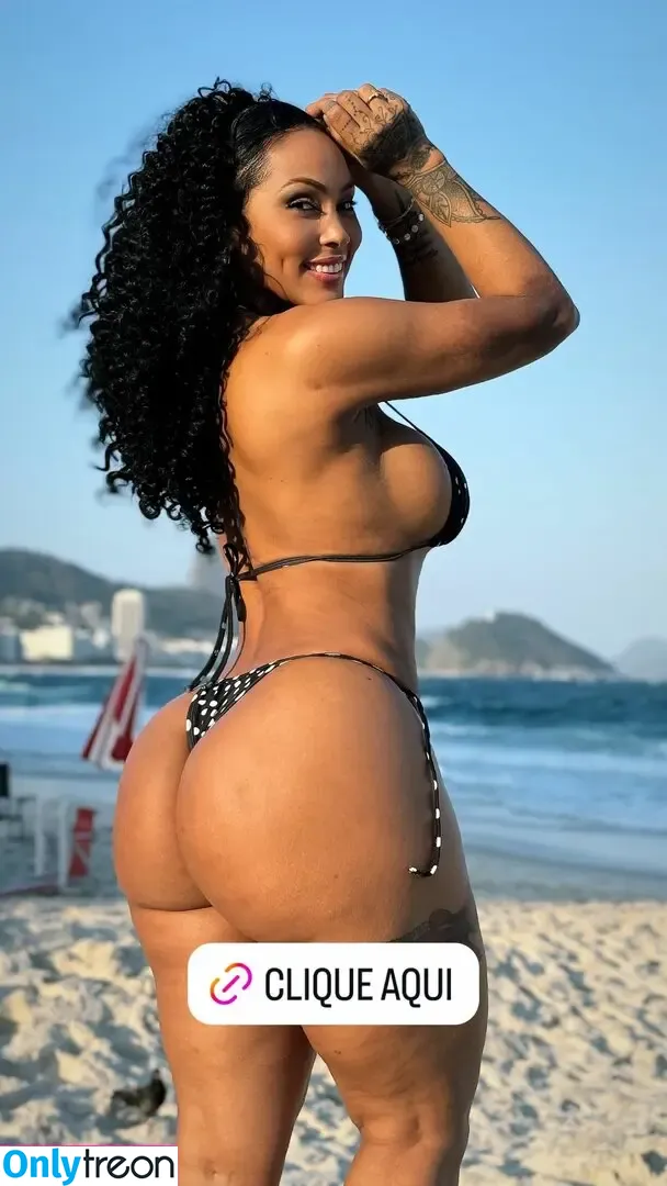 Rosiane Pinheiro nude photo #0980 (rosianepinheir / rosianepinheiro)