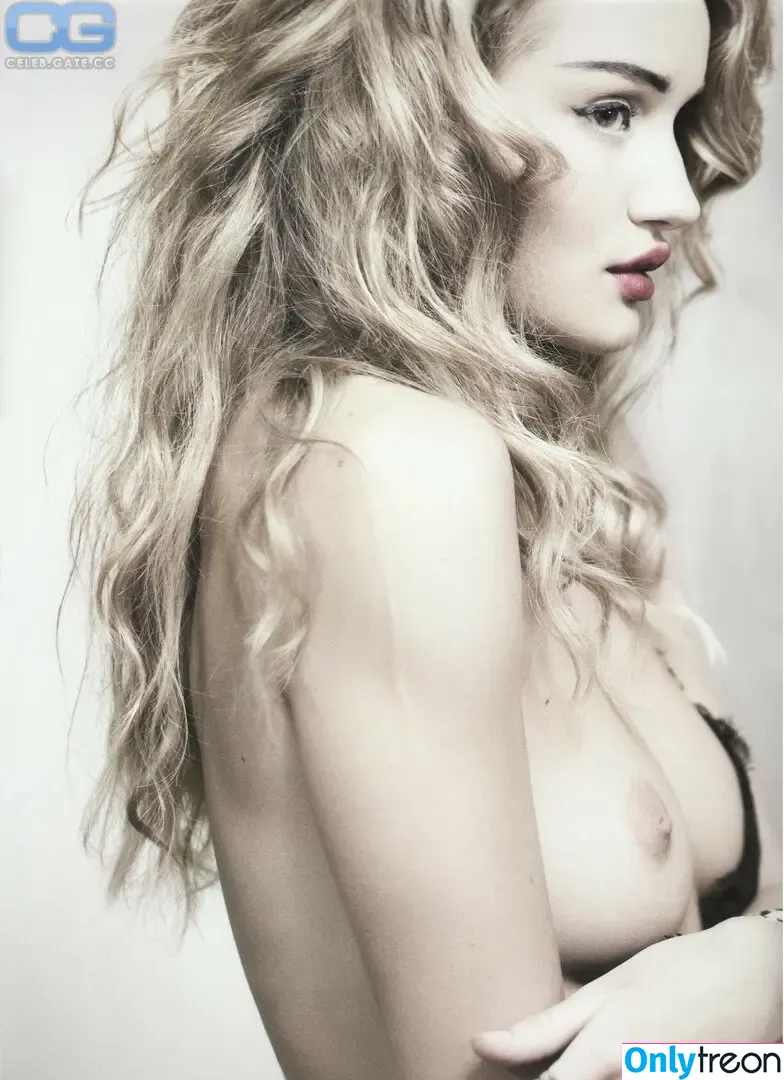 Rosie Huntington-Whiteley голая photo #1515 (Rosie Huntington Whiteley / rosiehw)