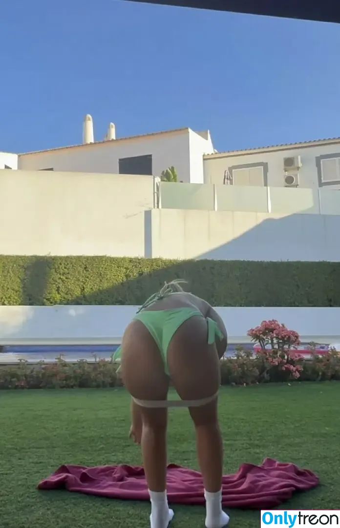 Rosie McClelland голая photo #0731 (ghost13girl / rosiergm)