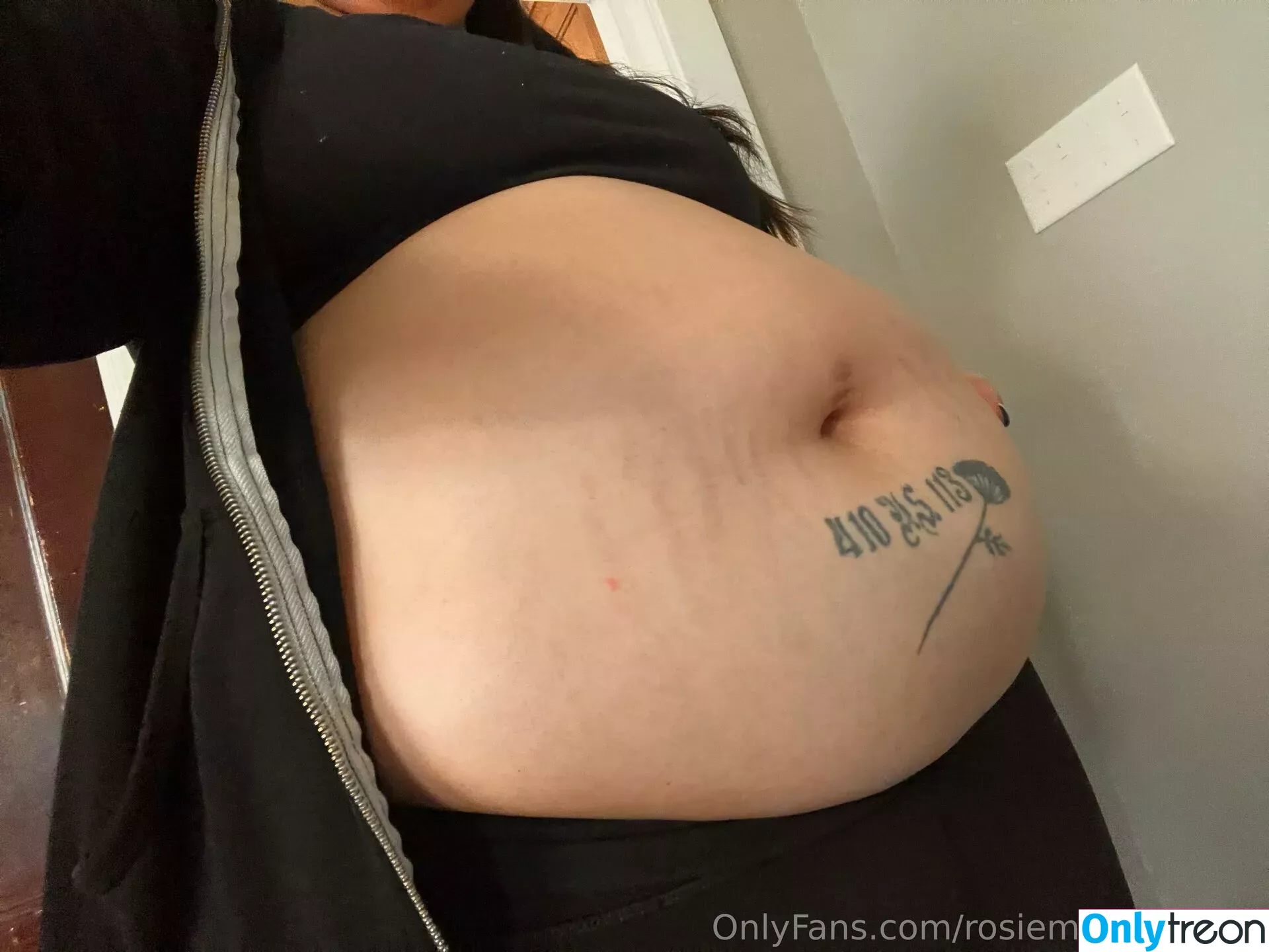rosiemariefeedee nude photo #0062 (rosiemarie)