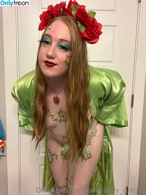 rosiescosplays / rosies_cosplays nude photo #0052