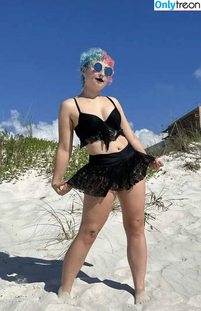 Rottenpixy nude photo #0200 (Rottenpixy)