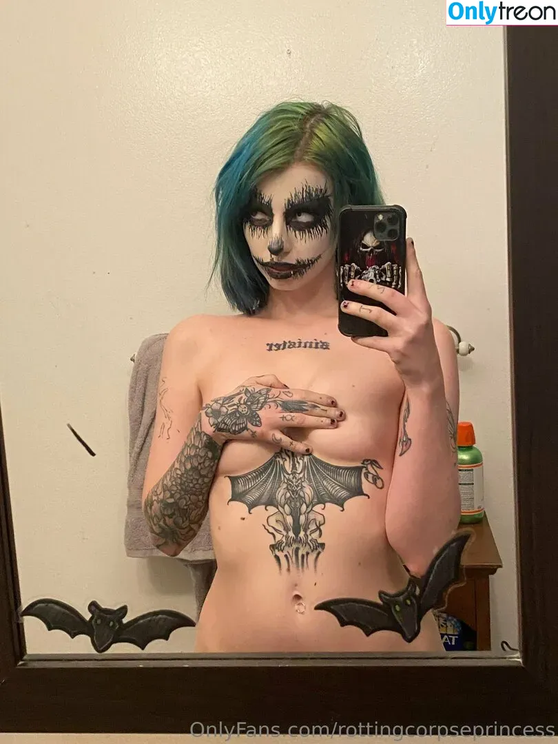rottingcorpseprincess nude photo #0143 (rottenpeachcorpse)