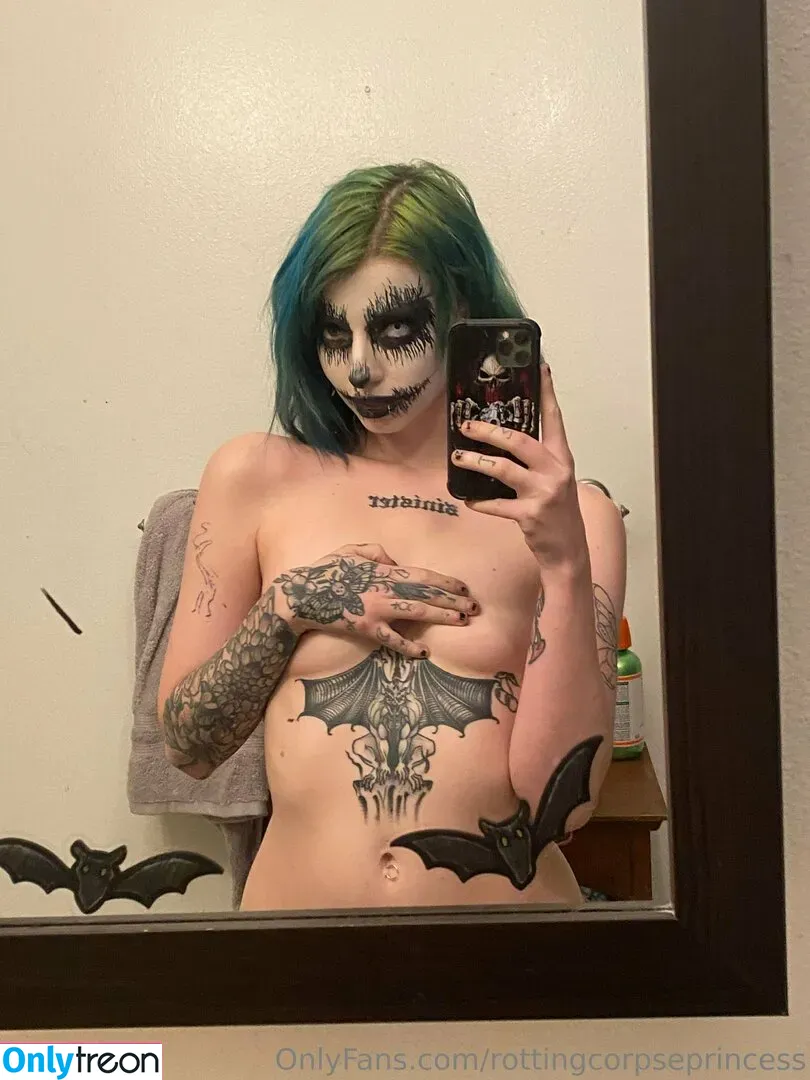 rottingcorpseprincess nude photo #0144 (rottenpeachcorpse)