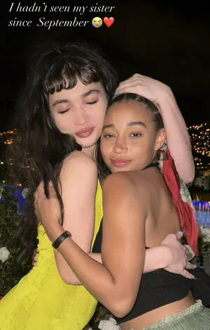 Rowan Blanchard / Simp Chat / rowanblanchard фото голая #0342