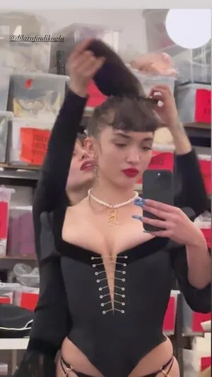 Rowan Blanchard / Simp Chat / rowanblanchard фото голая #0345
