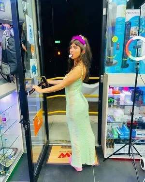 Rowan Blanchard / Simp Chat / rowanblanchard фото голая #0423