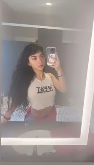 Rowan Blanchard / Simp Chat / rowanblanchard фото голая #0446